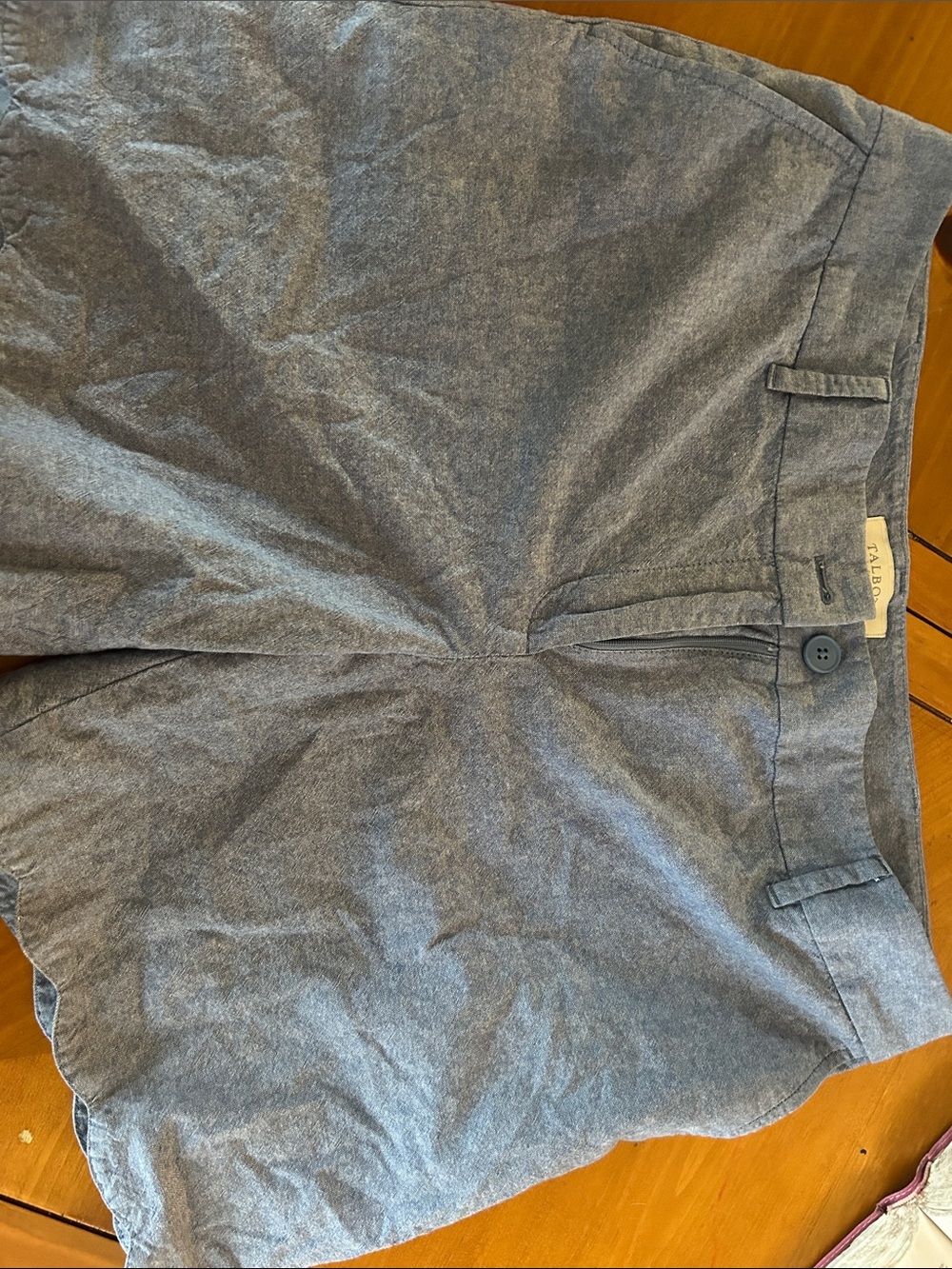 Talbots Chambray Light Blue Flat-Front Shorts-12P 100 cotton